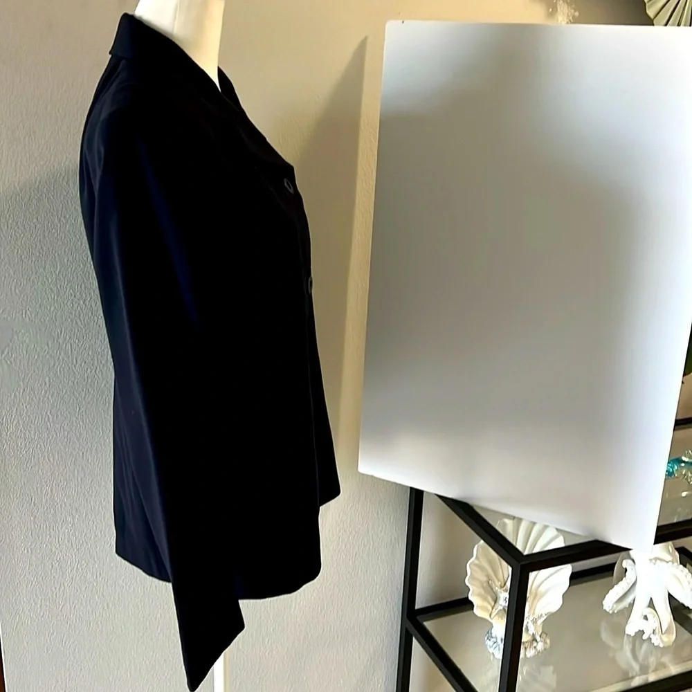 Jones New York NWOT Women’s Black Elegant Long Sleeve Wool Blazer Size 8.